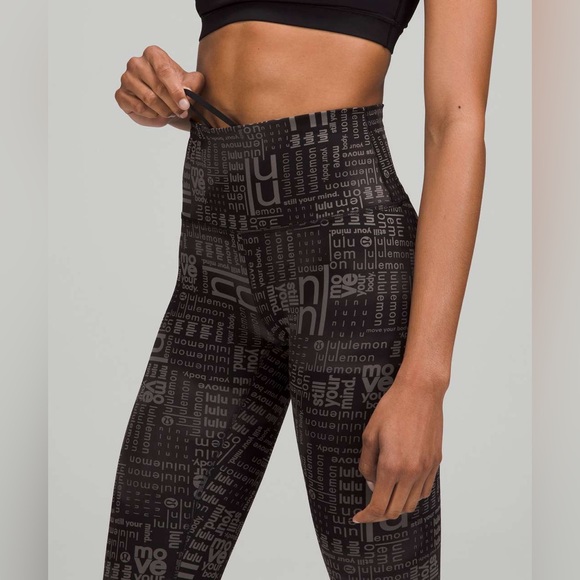 ၃၀NWOT Lululemon all big spellout Ombre Black leggings